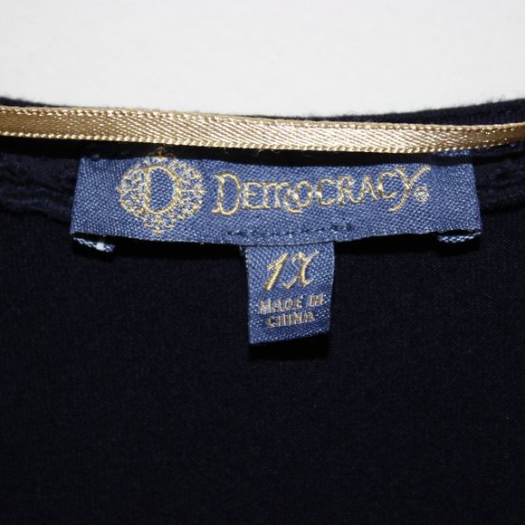 NWOT Plus Democracy Navy Embroidered Top Size 1X - Picture 9 of 9